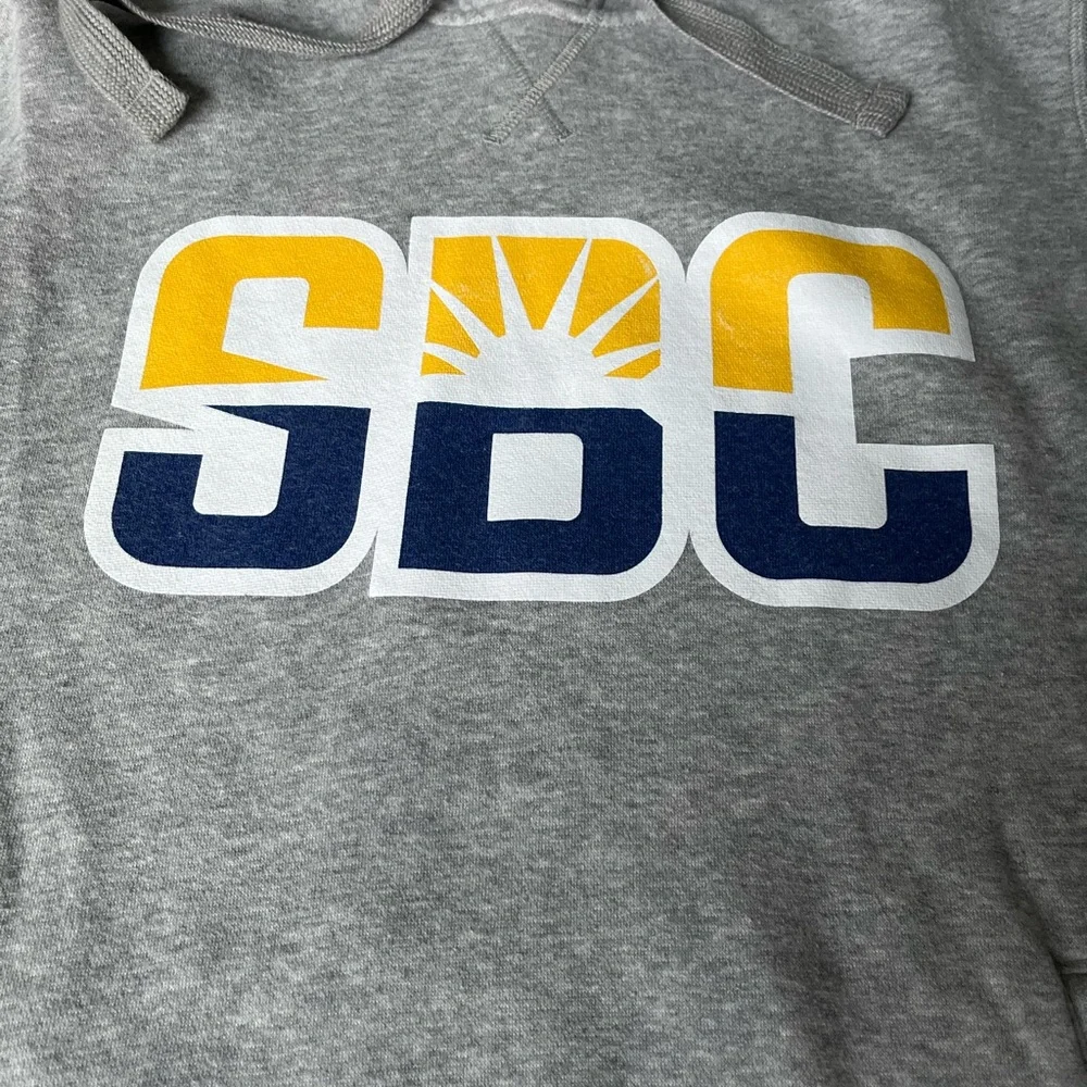 Adidas Men’s SBC Gray Hooded Sweatshirt-Size M